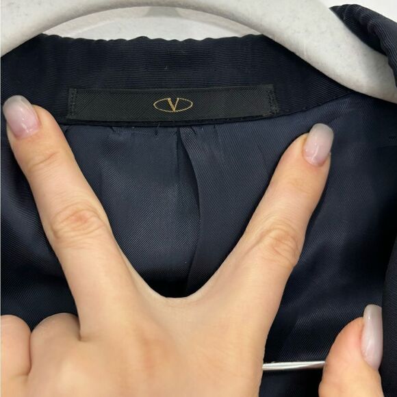 Valentino virgin wool pant suit in navy - Picture 13 of 16